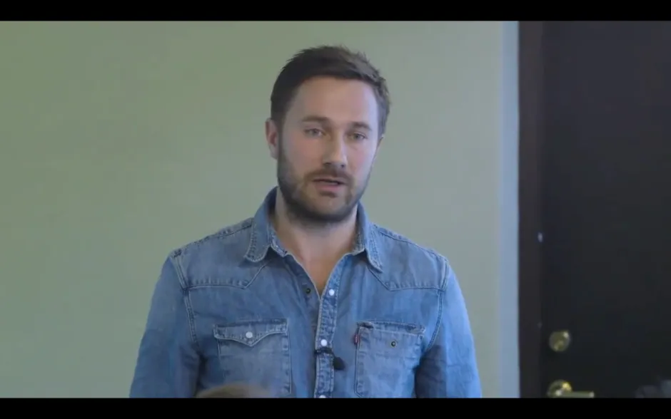 Manual techniques and taping - a neurophysiological approach