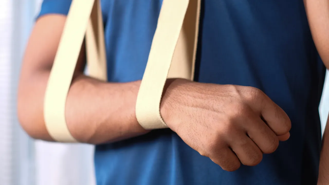 HOW TO RECOGNIZE COMMON TRAUMATIC ELBOW INJURIES